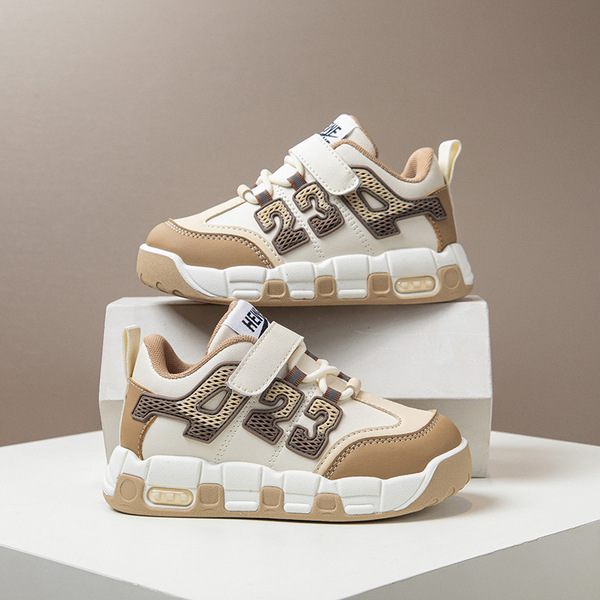 Boys' Sports Shoes Wholesale Autumn and Winter New Kidsren's Running Shoes Leather Soft Sole Casual Shoes for Students Aged 3-12